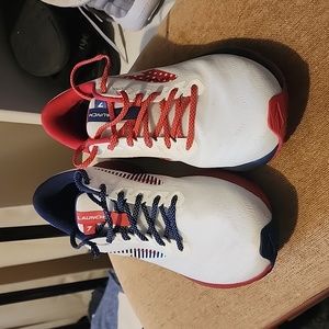 Brooks Launch 7